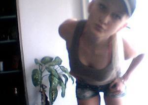 Elise, 27 from Washington | Local No-Strings Connection