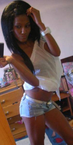 Clare, 27 from Washington | Older Men and Younger Women Dating