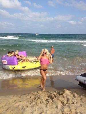 Photo of Iesha (21), adult profile in Virginia