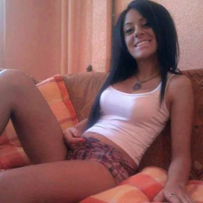 Emerald (27) in Florida | Fast Casual Dating