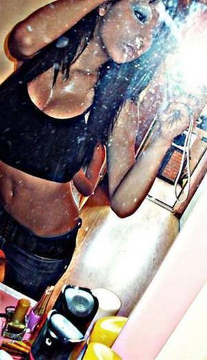 Photo of Eleanor (24) from Warrenton, OR dating profile