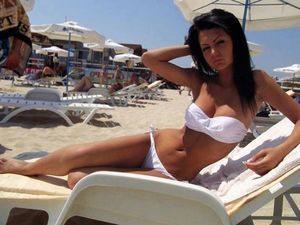 Anita (24) in Kansas | Fast Casual Dating