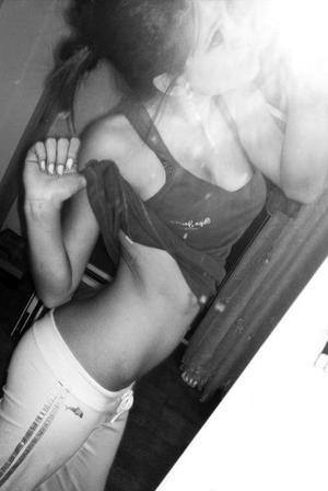 Aimee (22) in Utah | Fast Casual Dating