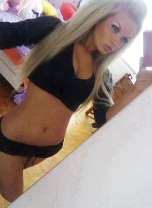 Constance (19) in Florida | Fast Casual Dating