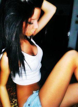 Meet Shelby (24) from Missouri | DTF Tonight