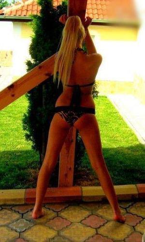 Dalia (29) in New York | Fast Casual Dating