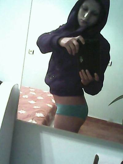 Gillian (25), local adult profile photo in Redmond, WA