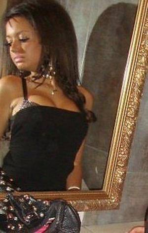 Gina (27) in Texas | Fast Casual Dating