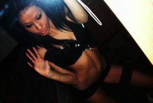 Meet Nora (28) from Pennsylvania | DTF Tonight
