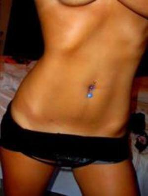 Kacey (18) in New York | Fast Casual Dating