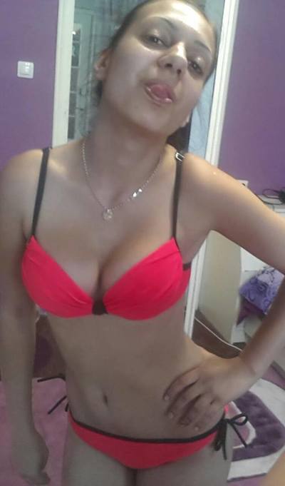 Meet Rochelle (22) from Missouri | DTF Tonight