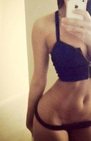 Meet Antonia (26) from Quebec | DTF Tonight