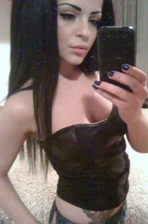 Kyla (22) in Florida | Fast Casual Dating