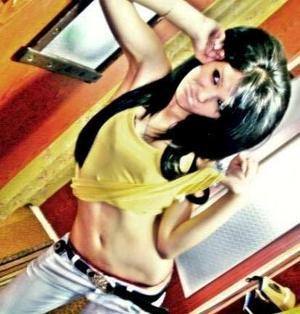 Meet Johanna (30) from Illinois | DTF Tonight