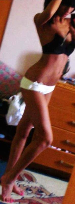 Lesly (18) in Colorado | Fast Casual Dating