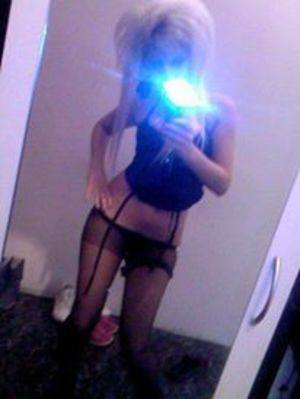 Meet Holly (19) from Pennsylvania | DTF Tonight