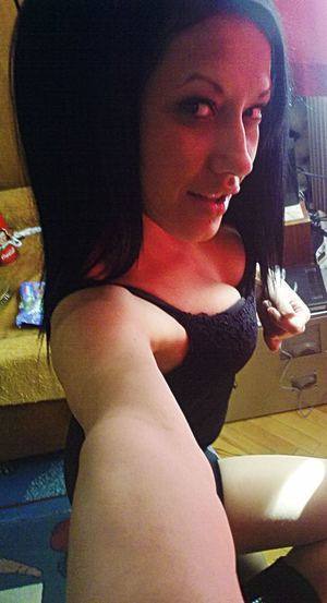 Lorraine (27) in New Jersey | Fast Casual Dating