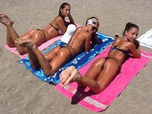 Elizabeth (26) in California | Fast Casual Dating