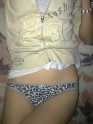 Melina, 21, Riverside, CA local dating profile photo