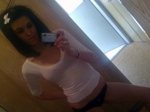 Trudi from Alamo, New Mexico is looking for adult webcam chat