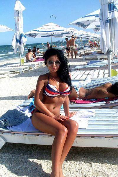 Thomasena from Pendleton, Indiana is looking for adult webcam chat