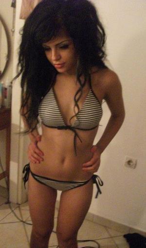 Voncile from Bedford, New York is interested in nsa sex with a nice, young man