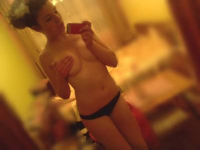 Lucille from Hagarville, Arkansas is looking for adult webcam chat