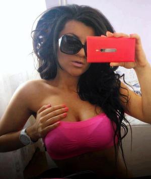 Sabra from  is looking for adult webcam chat