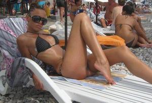 Bobette from Fish Hawk, Florida is looking for adult webcam chat