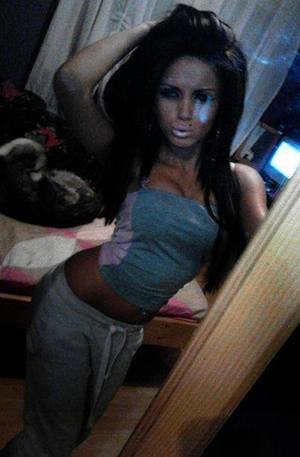 Lezlie from Washingtonville, Ohio is looking for adult webcam chat