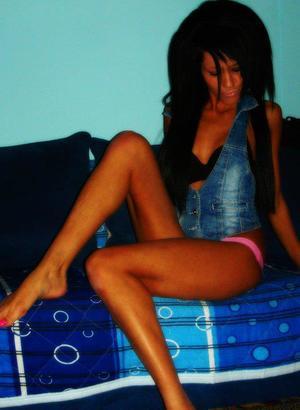 Valene from Minidoka, Idaho is looking for adult webcam chat